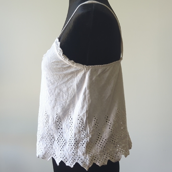 American Eagle Outfitters White Crop Camisole with Spaghetti Straps - Picture 4 of 7